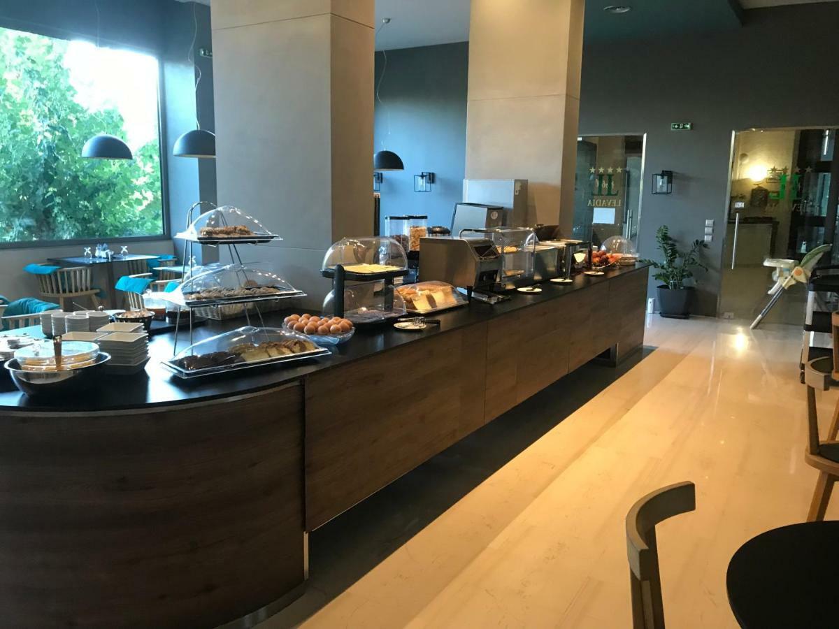 Hotel Levadia Levadeia Bagian luar foto